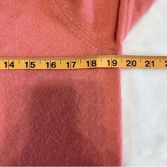 Macys Charter Club 100% Cashmere V-Neck Sweater Peach Large Soft Luxury - Picture 6 of 7